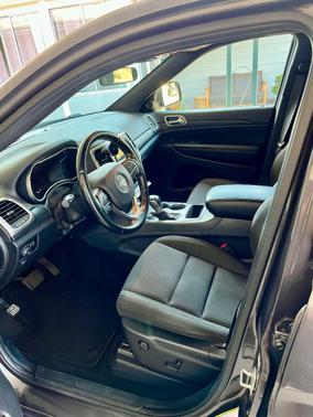 Gray 2020 Jeep Grand Cherokee Laredo