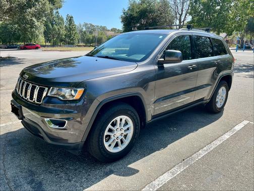 Gray 2020 Jeep Grand Cherokee Laredo