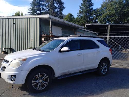 White 2010 Chevrolet Equinox LT