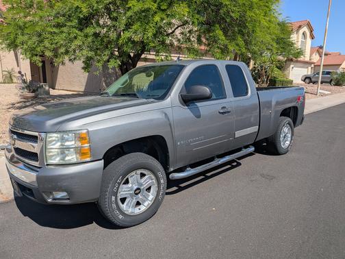 Silver 2008 Chevrolet Silverado 1500 LT1 Extended Cab