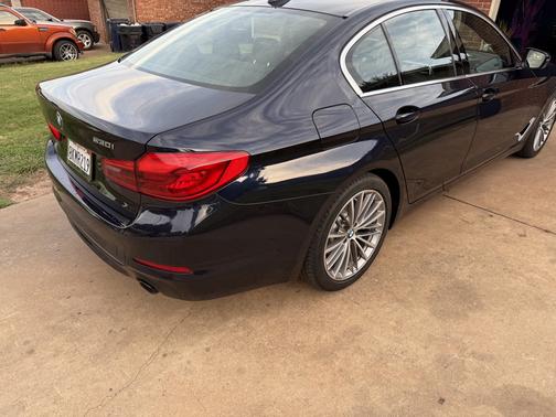 2019 BMW 530 i