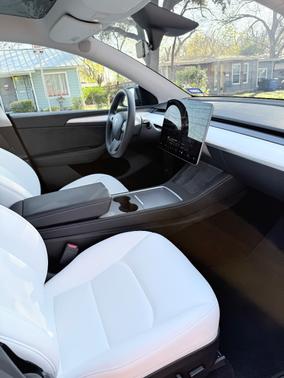 2024 Tesla Model Y Performance