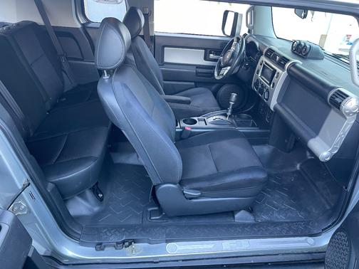 Silver 2007 Toyota FJ Cruiser Base