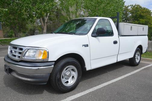 White 1999 Ford F-150 XL