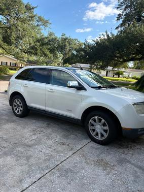 Beige 2007 Lincoln MKX Base