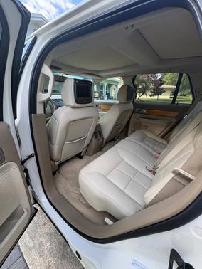 Beige 2007 Lincoln MKX Base