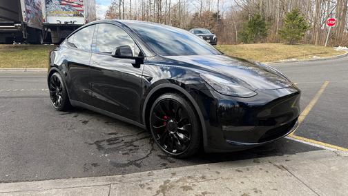2023 Tesla Model Y Performance