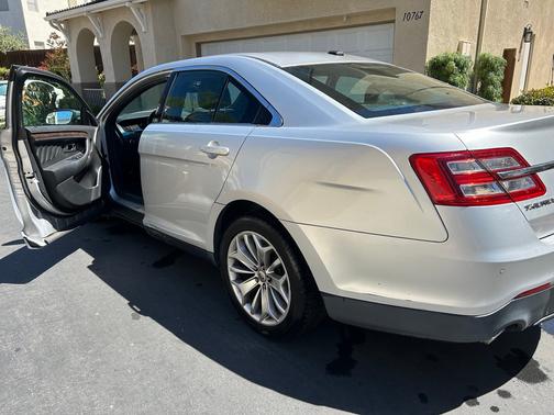 Silver 2013 Ford Taurus Limited