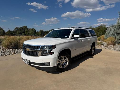 White 2018 Chevrolet Suburban LT