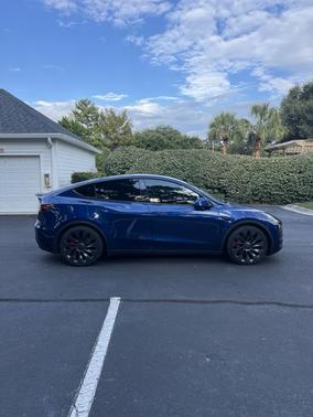 2023 Tesla Model Y Performance