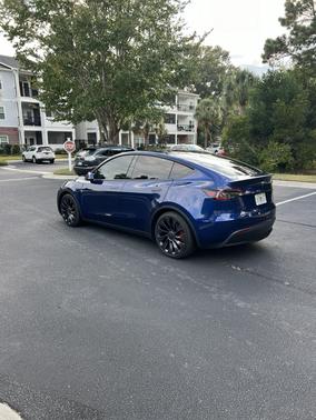 2023 Tesla Model Y Performance