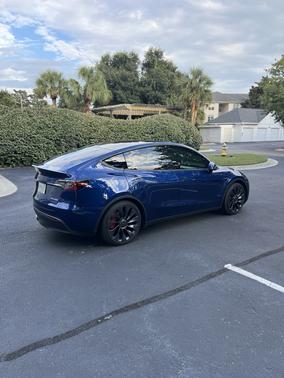 2023 Tesla Model Y Performance