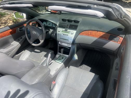 2006 Toyota Camry Solara SLE V6