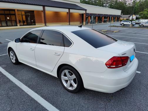 2014 Volkswagen Passat 1.8T SE