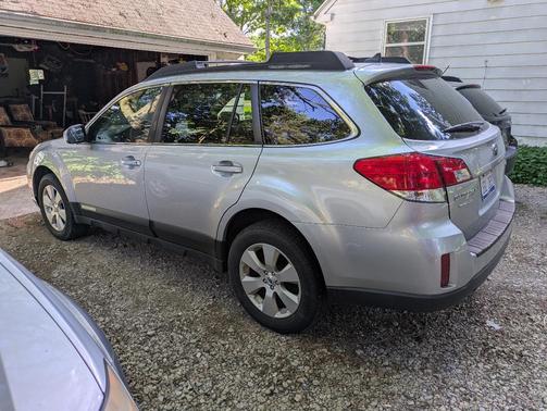 Silver 2012 Subaru Outback 2.5i Limited