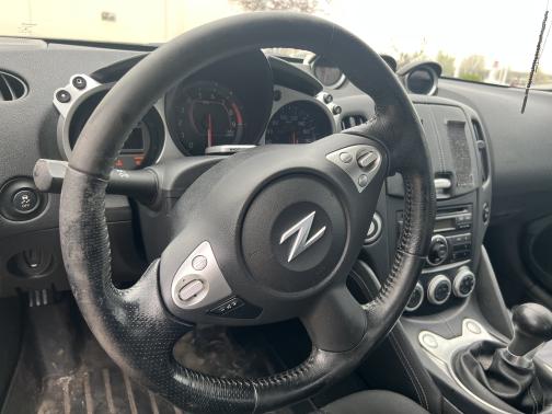 Photo 1 of 6 of 2014 Nissan 370Z Base