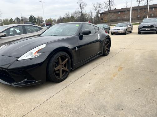 Photo 6 of 6 of 2014 Nissan 370Z Base