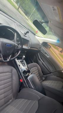 Black 2015 Ford Edge SEL