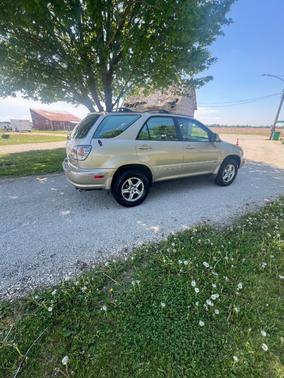 Gold 2002 Lexus RX 300 Base