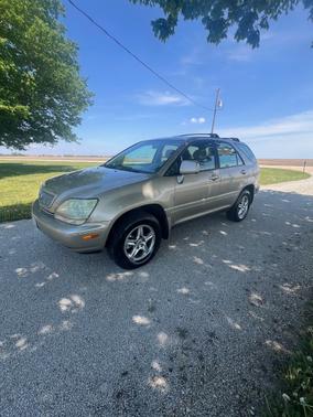 Gold 2002 Lexus RX 300 Base