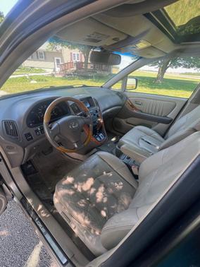 Gold 2002 Lexus RX 300 Base