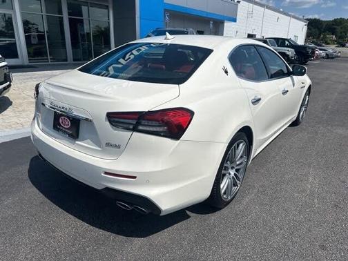 White 2022 Maserati Ghibli Modena Q4