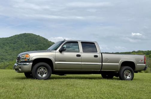 2003 GMC Sierra 2500 SLT H/D Crew Cab