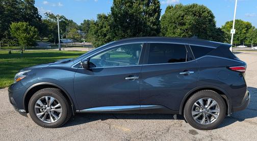 Blue 2018 Nissan Murano SV
