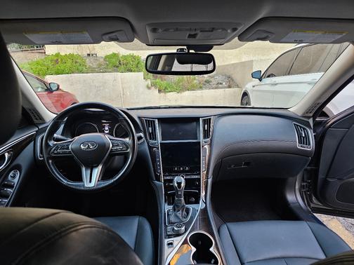 2018 INFINITI Q50 2.0t LUXE