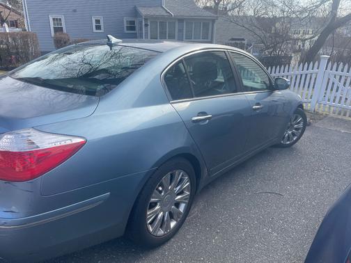 2009 Hyundai Genesis 3.8