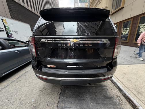 Black 2023 Chevrolet Suburban LT