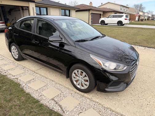 Black 2019 Hyundai Accent SE