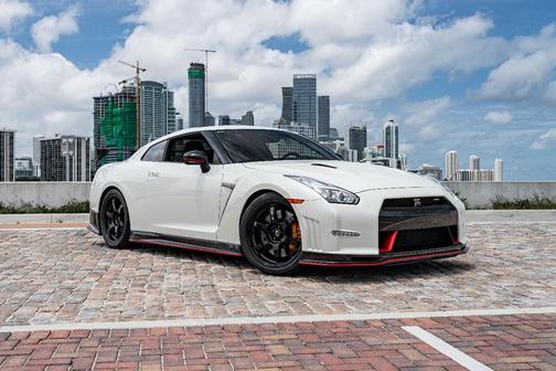 White 2016 Nissan GT-R NISMO