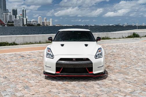 White 2016 Nissan GT-R NISMO