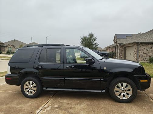 2006 Mercury Mountaineer Luxury