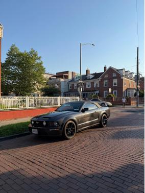 Gray 2007 Ford Mustang GT