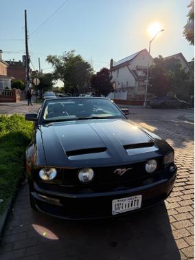 Gray 2007 Ford Mustang GT
