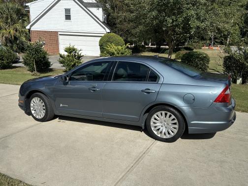 2012 Ford Fusion Hybrid Base