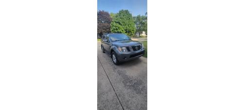 2008 Nissan Pathfinder SE