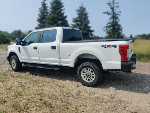 White 2019 Ford F-250 XL