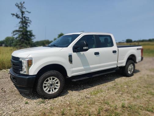 White 2019 Ford F-250 XL
