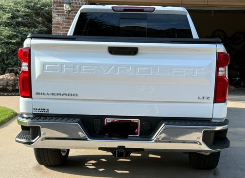 White 2022 Chevrolet Silverado 1500 LTZ