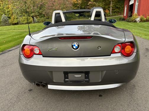 Gray 2003 BMW Z4 3.0i