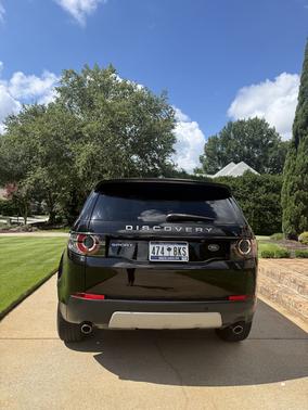 Black 2016 Land Rover Discovery Sport HSE