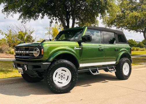 Green 2022 Ford Bronco Outer Banks
