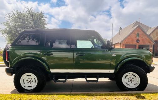 Green 2022 Ford Bronco Outer Banks
