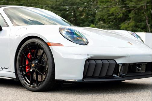 2025 Porsche 911 911 Carrera 4 GTS Cabriolet