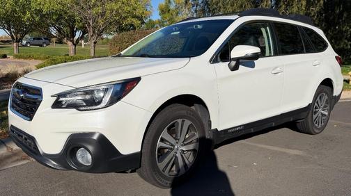 White 2019 Subaru Outback 3.6R Limited