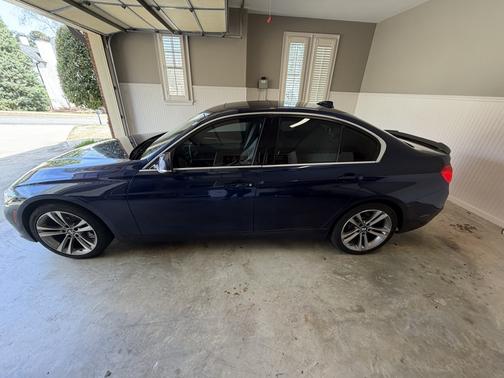 2017 BMW 330 i