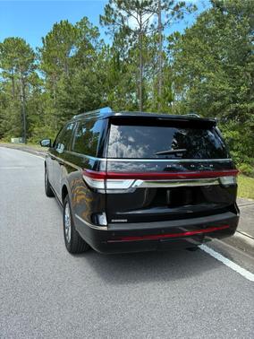 Black 2022 Lincoln Navigator L Standard